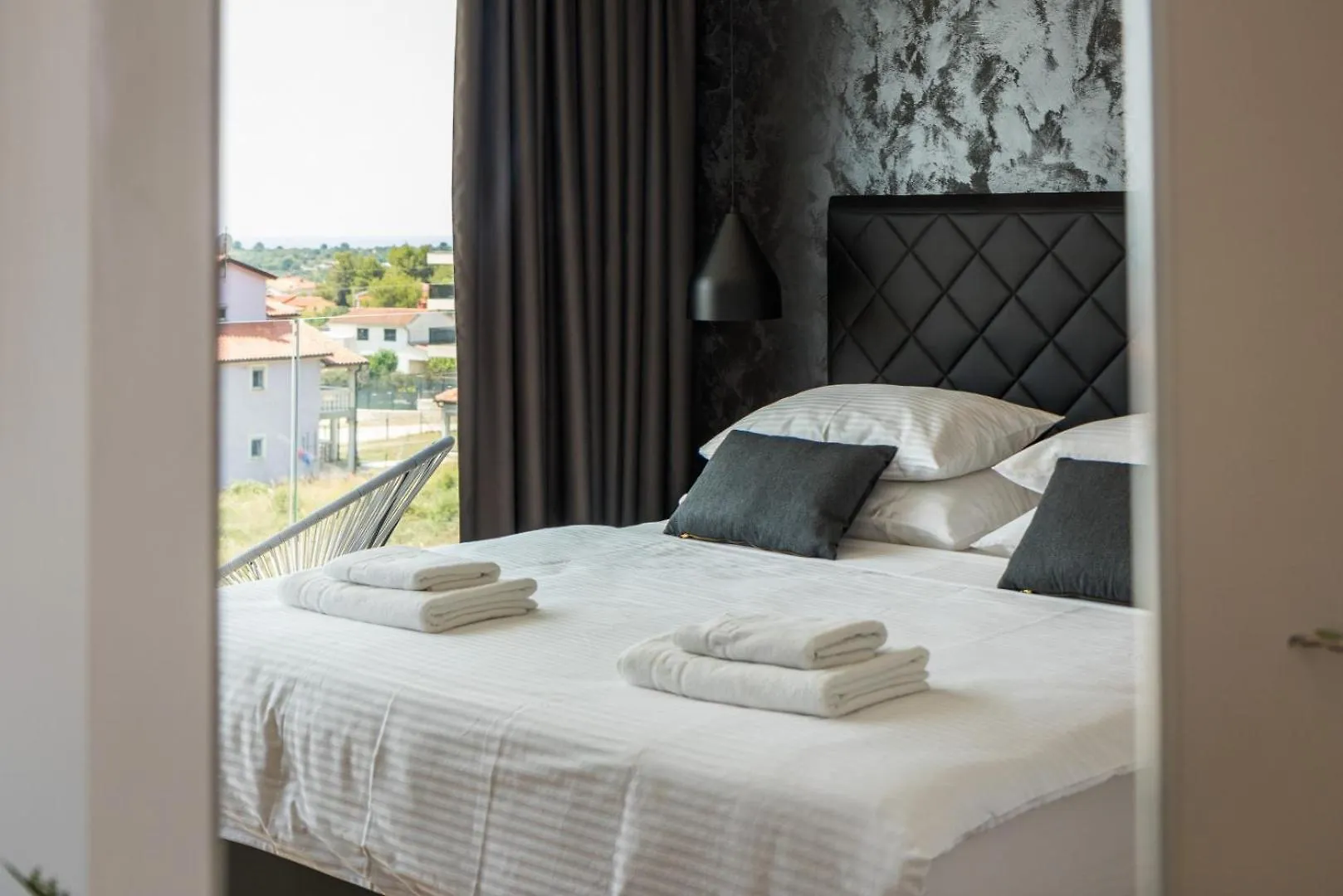 Luxury Taboo Villa & Spa In Medulin For 8 People With Heated Pool- Wellness & Sea View 0*,  Croatia