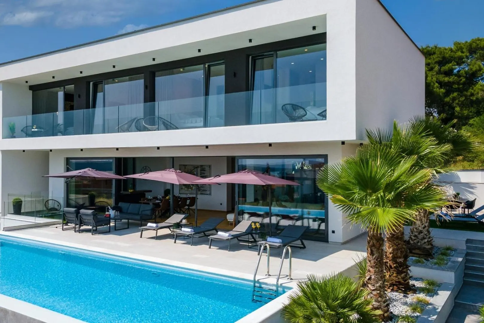 Luxury Taboo Villa & Spa In Medulin For 8 People With Heated Pool- Wellness & Sea View